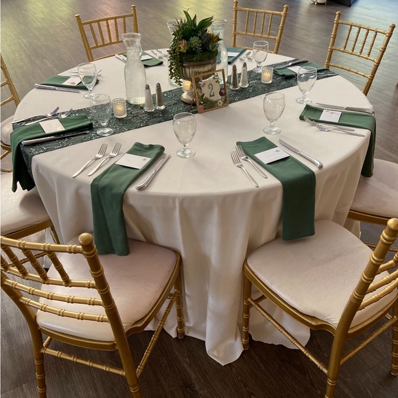 Table Runner Set - Picture 4 of 4